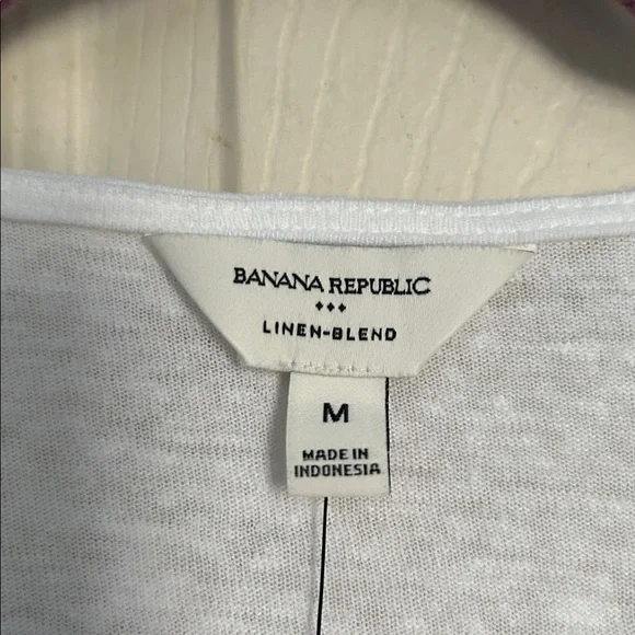 NWT Banana Republic Factory white linen blend split neck tank size medium - Picture 5 of 6